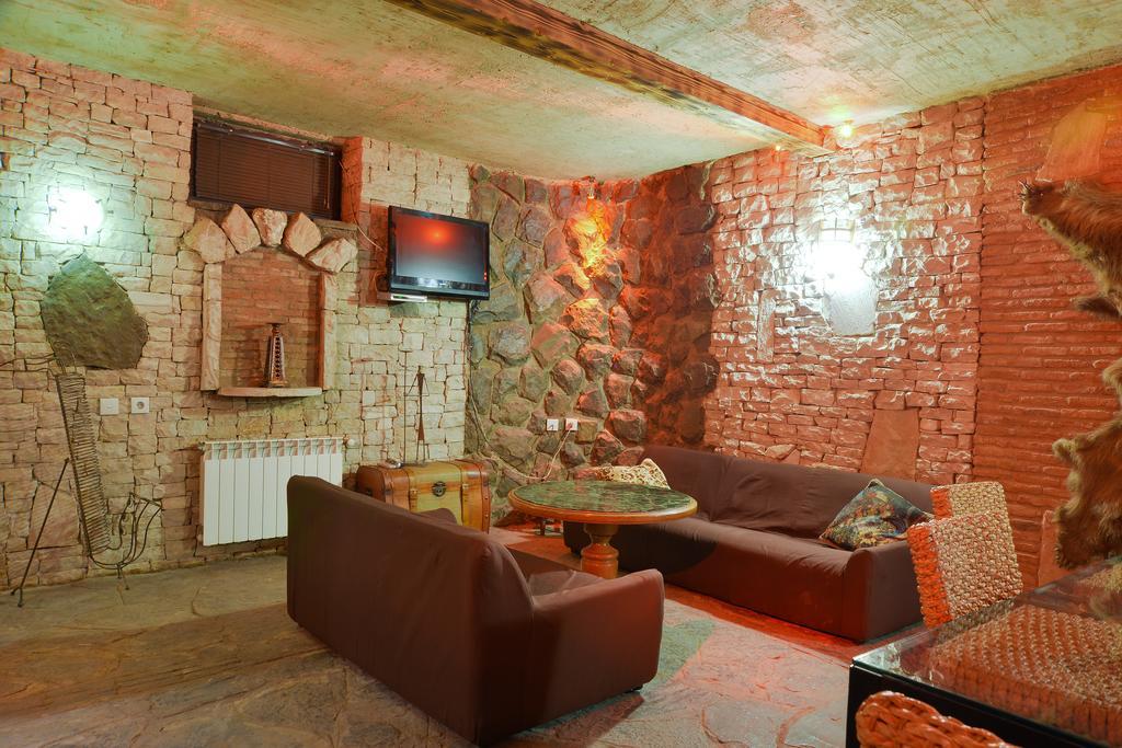 La Strada Hotel Тбилиси Екстериор снимка