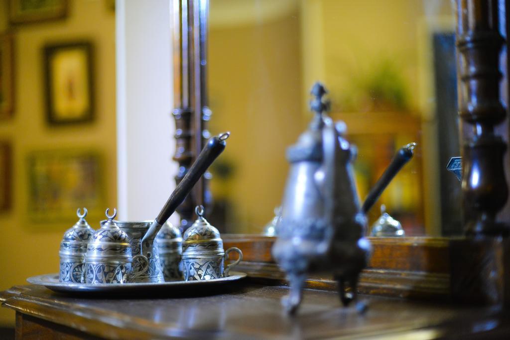 La Strada Hotel Тбилиси Екстериор снимка