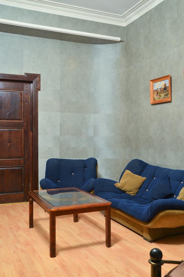 La Strada Hotel Тбилиси Екстериор снимка