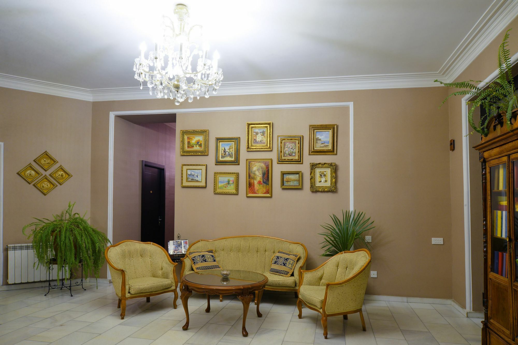 La Strada Hotel Тбилиси Екстериор снимка